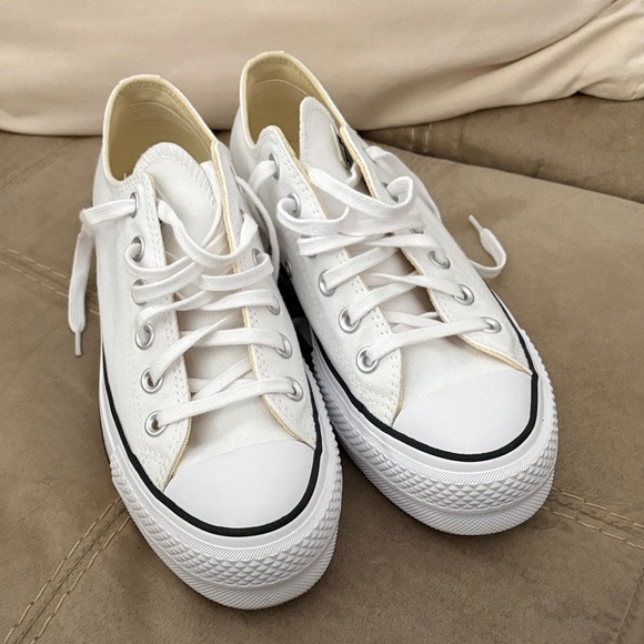 Converse Shoes - Platform Converse